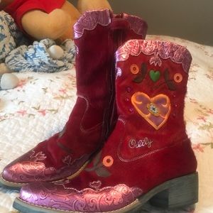 Cowboy boots very rare find